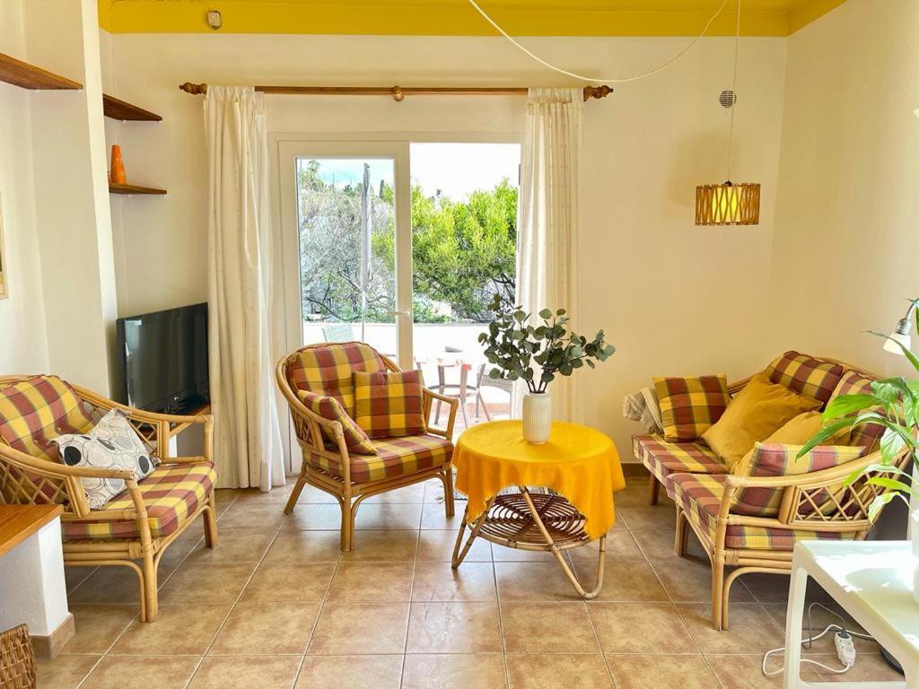Casa Mira, Ruhiger Bungalow In Las Norias Los Llanos De Aridane Luaran gambar